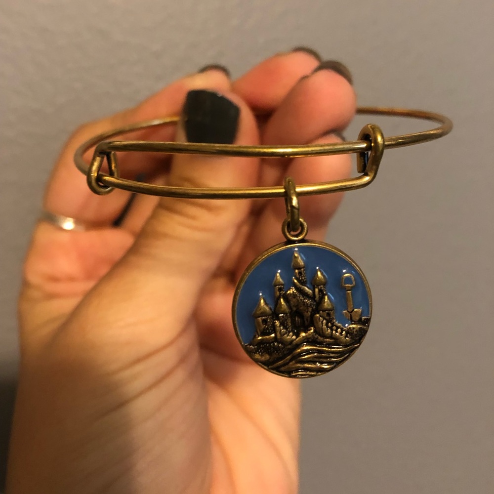 RETIRED Sandcastle Bangle
